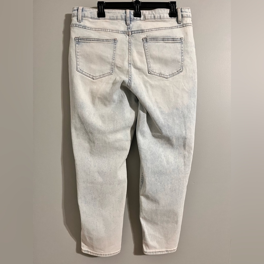 Time and Tru High Rise Jeans - Picture 10 of 10